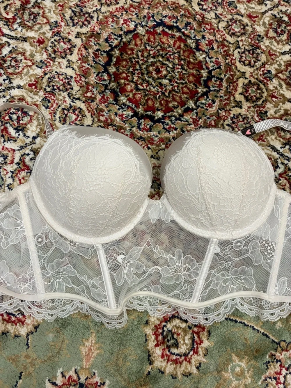Victoria’s Secret bombshell bra - Picture 11 of 15